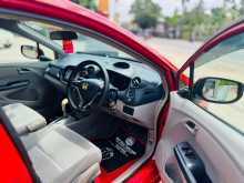 https://riyasewana.com/uploads/honda-insight-ze2-384348923.jpg