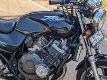 https://riyasewana.com/uploads/honda-jade-10042014032.jpg