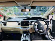 https://riyasewana.com/uploads/honda-jade-301755234732.jpg