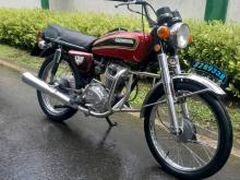 Honda CD125 1986 Motorbike
