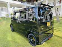 https://riyasewana.com/uploads/honda-n-box-1114352222482.jpg