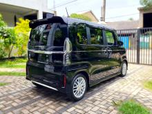 https://riyasewana.com/uploads/honda-n-box-1620490117556.jpg