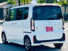 https://riyasewana.com/uploads/honda-n-box-2024-3022432412043.jpg