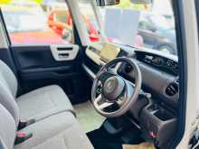 https://riyasewana.com/uploads/honda-n-box-6174315375.jpg