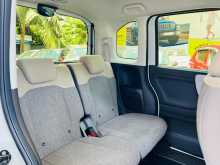 https://riyasewana.com/uploads/honda-n-box-617431546.jpg