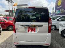 https://riyasewana.com/uploads/honda-n-box-8131012514.jpg