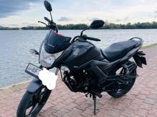 Bajaj Pulsar N160 2017 Motorbike