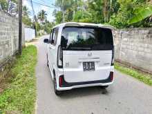 https://riyasewana.com/uploads/honda-nbox-1515051422442.jpg