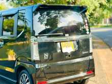 https://riyasewana.com/uploads/honda-nbox-custom-2018-420143712612.jpg