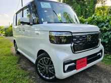 Honda NBOX CUSTOM TURBO 2025 Car