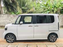 https://riyasewana.com/uploads/honda-nbox-custom-2411415722093.jpg