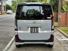 https://riyasewana.com/uploads/honda-nbox-custom-28133859703.jpg