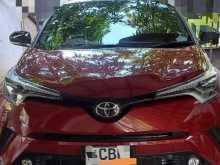 Toyota CHR NGX10 2018 SUV