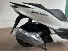 Honda PCX 2024 Motorbike