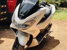 Honda Pcx 2018 Motorbike