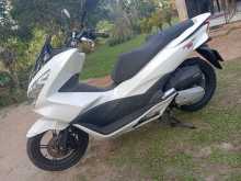 Honda PCX 2017 Motorbike