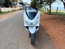 Honda Pcx 2017 Motorbike