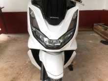 Honda Pcx 2024 Motorbike