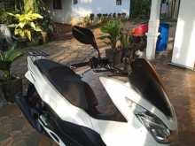 https://riyasewana.com/uploads/honda-pcx-11715534603.jpg