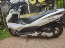 Honda Pcx 2015 Motorbike