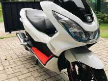 Honda PCX 2017 Motorbike