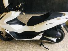 https://riyasewana.com/uploads/honda-pcx-125-1011434919784.jpg