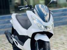 Honda PCX 125 2017 Motorbike