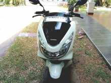 Honda PCX 125 2017 Motorbike