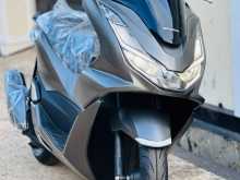 Honda PCX 125 2024 Motorbike