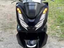 Honda PCX 125 2022 Motorbike