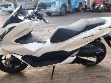 https://riyasewana.com/uploads/honda-pcx-125-152058316074.jpg