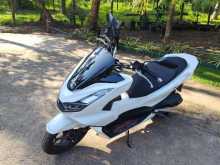 Honda PCX 125 2024 Motorbike