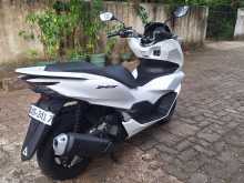 https://riyasewana.com/uploads/honda-pcx-125-16739534632.jpg
