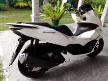 https://riyasewana.com/uploads/honda-pcx-125-171221434792.jpg