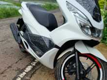 Honda Pcx 125 2017 Motorbike