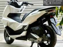 https://riyasewana.com/uploads/honda-pcx-125-1715323622393.jpg