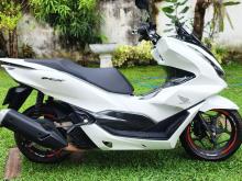 https://riyasewana.com/uploads/honda-pcx-125-171742156773.jpg