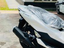 https://riyasewana.com/uploads/honda-pcx-125-1717432524013.jpg