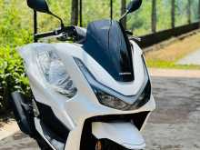 Honda PCX 125 2025 Motorbike