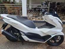 https://riyasewana.com/uploads/honda-pcx-125-1748064163.jpg