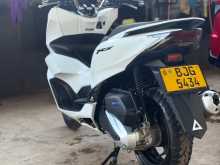 https://riyasewana.com/uploads/honda-pcx-125-176382813154.jpg