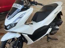 https://riyasewana.com/uploads/honda-pcx-125-176382813862.jpg
