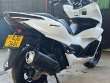 https://riyasewana.com/uploads/honda-pcx-125-176382813893.jpg