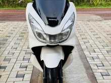 Honda PCX 125 2017 Motorbike