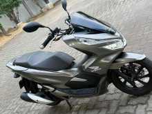 https://riyasewana.com/uploads/honda-pcx-125-1811093422142.jpg