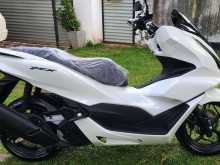 https://riyasewana.com/uploads/honda-pcx-125-181234244203.jpg