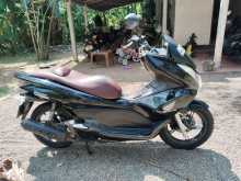 Honda Pcx 125 2010 Motorbike