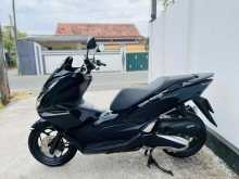 https://riyasewana.com/uploads/honda-pcx-125-1814413322143.jpg