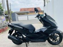 https://riyasewana.com/uploads/honda-pcx-125-1814420324541.jpg