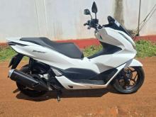 https://riyasewana.com/uploads/honda-pcx-125-182054316824.jpg